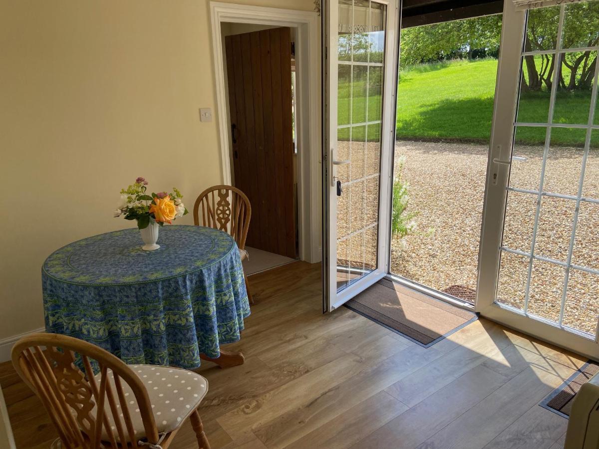 Oke Apple Cottage Shillingstone ภายนอก รูปภาพ