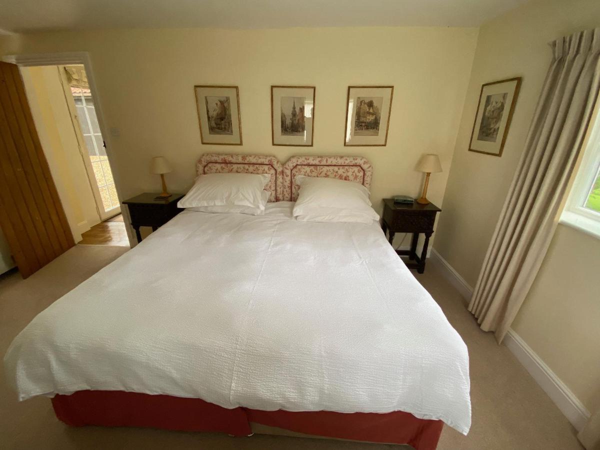 Oke Apple Cottage Shillingstone ภายนอก รูปภาพ
